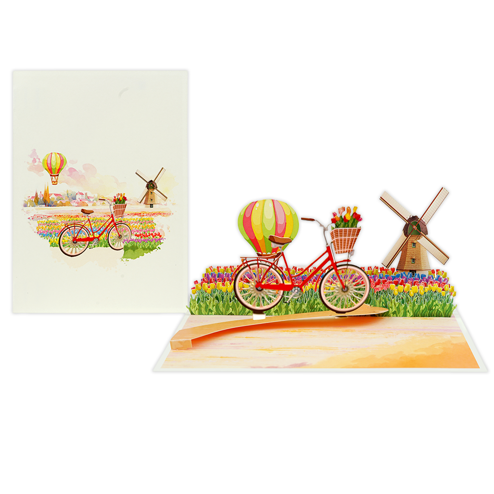 Tulpenvelden - Formaat: Normaal - Vorm: Staand - Blanco kaart - Op deze wenskaart staan tulpenvelden met een luchtballon en molen. - Snelwenskaart