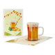 Bier - Formaat: Standaard - Vorm: Staand - Blanco kaart - Op deze wenskaart staat een groot glas bier omringt door slingers en chips. - Snelwenskaart