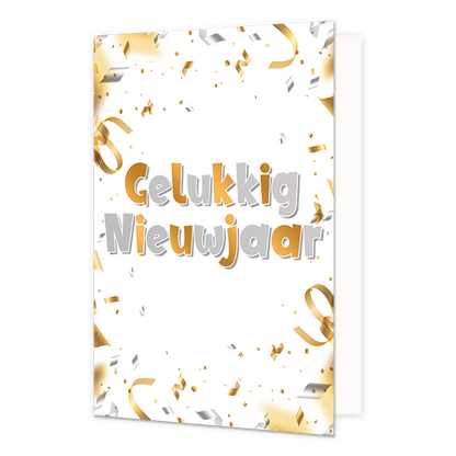 Gelukkig nieuwjaar - 8 stuks - Formaat: Standaard - Vorm: Staand - Kerstkaart - Op deze wenskaart staat een feestelijk ontwerp tegen een witte achtergrond. Centraal op de kaart staat de tekst "Gelukkig Nieuwjaar" in grote, afgeronde letters. De letters hebben een speelse afwisseling tussen goud- en zilverkleuren, met een subtiel schaduweffect dat diepte geeft. Rondom de tekst is de kaart rijkelijk versierd met dwarrelende slingers en confetti in glanzende goud- en zilverkleurige tinten. - Snelwenskaart