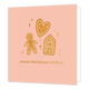 Sweet christmas wishes - Formaat: Standaard - Vorm: Vierkant - Kerstkaart - Op deze wenskaart staat een charmante illustratie van drie peperkoekfiguren: een mannetje, een hartje en een huisje, versierd met witte glazuurdetails. De figuren worden omringd door kleine gouden hartjes en stipjes tegen een zachte, zalmroze achtergrond. Onderaan de kaart staat de tekst "sweet christmas wishes" geschreven in goudkleurige letters. - Snelwenskaart