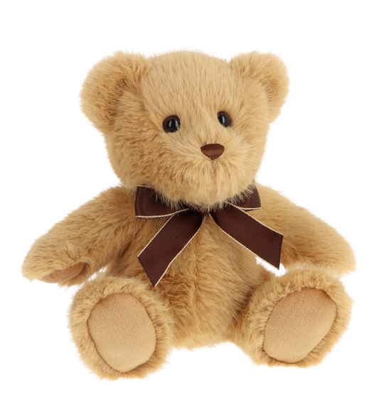 Kerstbeer knuffel - Deze knuffel beer heeft een zachte, lichtbruine pluche vacht en zit in een zittende houding. De beer heeft ronde oren, donkere kraalogen, een klein bruin neusje en zachte, platte voetzolen in een iets lichtere kleur. Om zijn nek draagt hij een elegante, donkerbruine strik van satijnlint. - Snelwenskaart