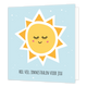 Heel veel zonnestralen - Formaat: Standaard - Vorm: Vierkant - Succes kaart - Op deze wenskaart staat een zon op een blauwe achtergrond met onderaan de tekst: "Heel veel zonnestralen voor jou". - Snelwenskaart