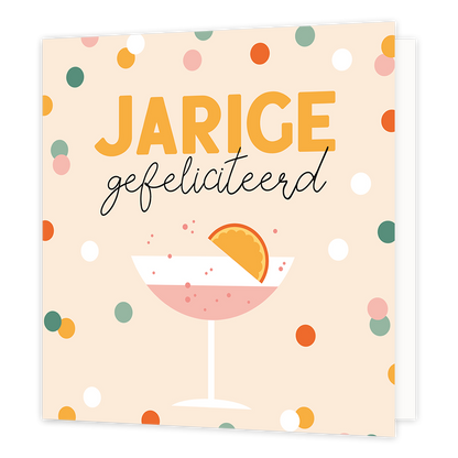 Jarige gefeliciteerd - Formaat: Normaal - Vorm: Vierkant - Verjaardagskaart - Op deze wenskaart staat een cocktailglas met daarboven de tekst: "Jarige gefeliciteerd". - Snelwenskaart