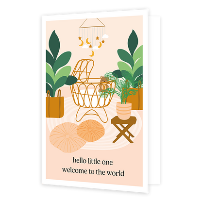 Hello little one - Formaat: Standaard - Vorm: Staand - Geboortekaart - Op deze wenskaart staat een kinderkamer met wiegje, teddybeer en muziekmobiel. Onder de illustratie staat de tekst: "Hello little one welcome to the world". - Snelwenskaart