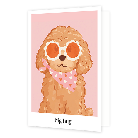 Big hug - Formaat: Normaal - Vorm: Staand - Vriendschapskaart - Op deze wenskaart staat een hond met zonnenbril en een slabbertje met hartjes erop, op een lichtroze achtergrond. Onder de illustratie staat de tekst: "Big hug". - Snelwenskaart