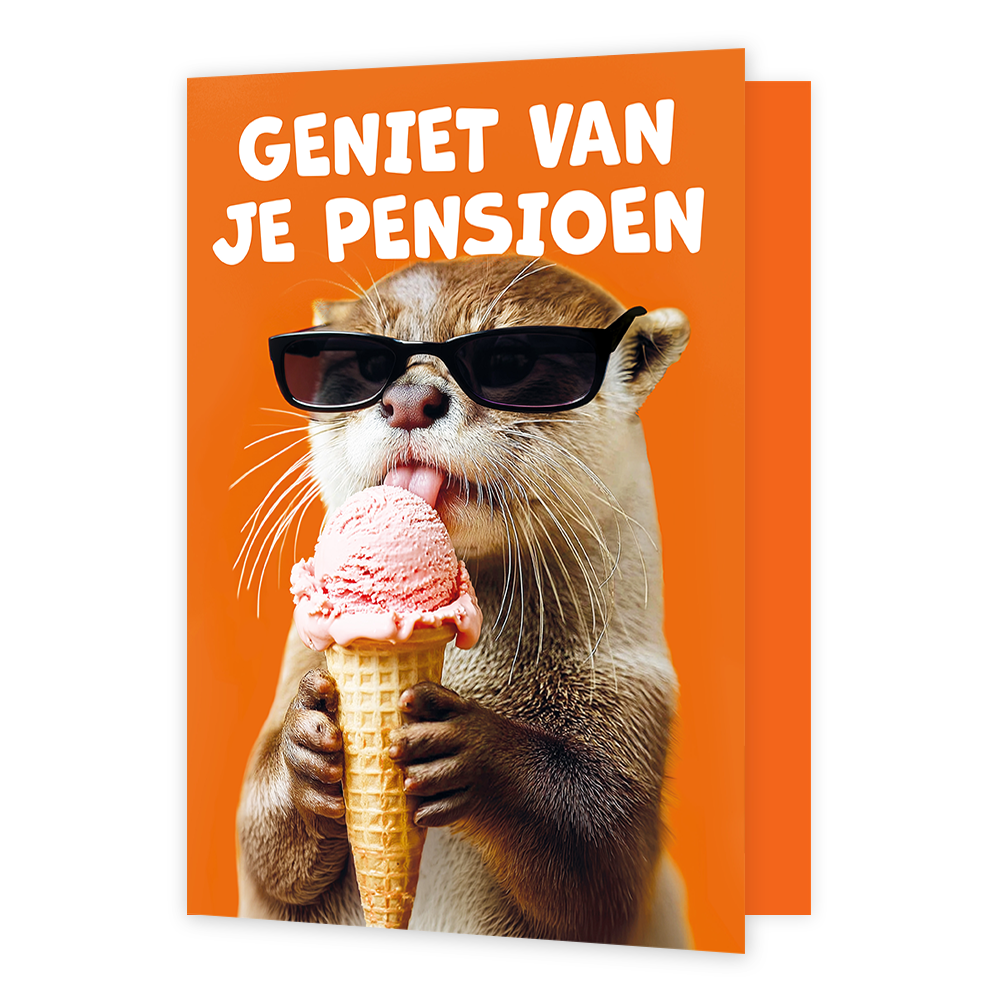 Geniet van je pensioen - Formaat: Groot - Vorm: Staand - Pensioenkaart - Op deze wenskaart staat een otter afgebeeld met een zonnebril op tegen een oranje achtergrond, die met zijn pootjes een hoorntje met een bolletje roze ijs vasthoudt en eraan likt. Bovenaan de afbeelding staat in grote, witte letters de tekst GENIET VAN JE PENSIOEN te lezen. - Snelwenskaart