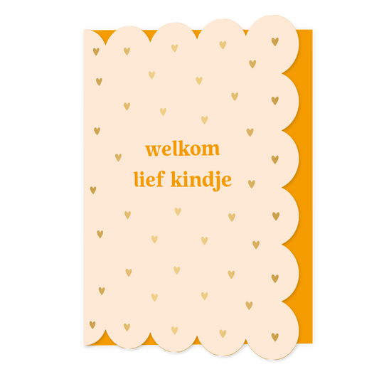 Welkom lief kindje - Formaat: Normaal - Vorm: Staand - Geboortekaart - Op deze wenskaart staan kleine gouden hartjes op een beige achtergrond, met in het midden de tekst: "Welkom lief kindje". - Snelwenskaart