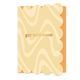 Get well soon - Formaat: Standaard - Vorm: Staand - Beterschapskaart - Op deze wenskaart staan lijnen in twee kleuren beige, met in het midden de tekst: "Get well soon". - Snelwenskaart