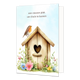 Een nieuwe plek om thuis te komen - Formaat: Standaard - Vorm: Staand - Woningkaart - Op deze wenskaart staat een houten vogelshuisje met op het dak een roodborstje. Boven het vogelhuisje staat in het zwart de tekst 'een nieuwe plek om thuis te komen'. - Snelwenskaart