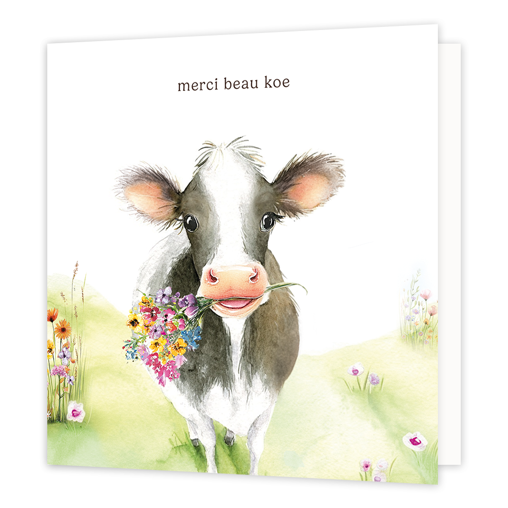 Op deze wenskaart zie je een koe met een bos bloemen in de mond. Boven de koe staat in het zwart de tekst 'merci beau koe'.
