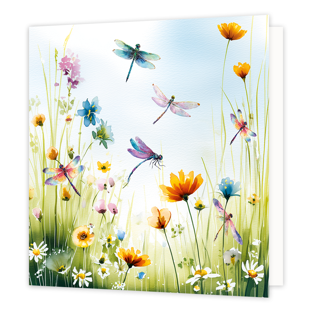 Bloemen en libellen - Formaat: Standaard - Vorm: Vierkant - Blanco kaart - Op deze wenskaart staat een levendige aquarelillustratie van een kleurrijk veld vol bloemen en grassen. Tussen de bloemen en in de lucht erboven vliegen meerdere libellen met doorschijnende, kleurrijke vleugels. De scène is uitgevoerd in een frisse en zonnige stijl met een lichtblauwe lucht op de achtergrond. - Snelwenskaart