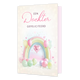 Een dochter gefeliciteerd - Formaat: Standaard - Vorm: Staand - Geboortekaart - Op deze wenskaart staat een feestelijke afbeelding met een pastelkleurige regenboog, omringd door diverse ballonnen in zachte tinten en een hartvormige ballon in het midden. Bovenaan de kaart staat de tekst "EEN Dochter" in een combinatie van sierlijke en strakke letters, gevolgd door het woord "GEFELICITEERD" in hoofdletters. De voorgrond is versierd met confetti en kleine hartjes die in de lucht zweven. Het geheel heeft een l