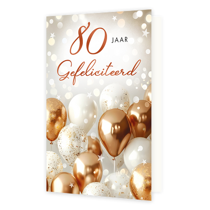 80 jaar gefeliciteerd - Formaat: Standaard - Vorm: Staand - Verjaardagskaart - Op deze wenskaart schittert een feestelijke verzameling gouden en witte ballonnen, waarvan sommige versierd zijn met glanzende spikkels. Bovenaan prijkt de tekst "80 JAAR Gefeliciteerd" in een combinatie van grote roodbruine cijfers, strakke zwarte letters en een elegant, roodbruin scriptlettertype. De lichte achtergrond met subtiele bokeh-effecten en sterretjes zorgt voor een chique uitstraling. Een stijlvol ontwerp om iemand o