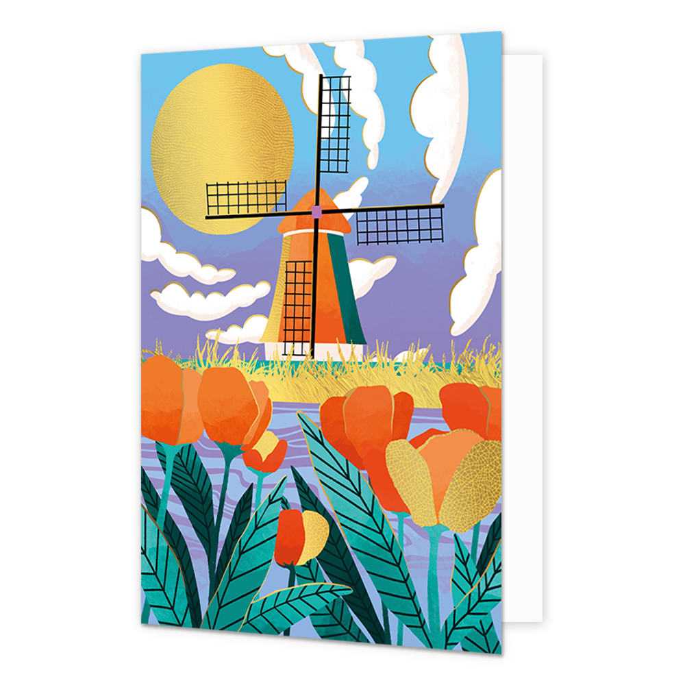Op deze wenskaart zie je een molen in een nederlands landschap staan. Op de voorgrond staan tulpen en op de achtergrond een grote zon. De zon en tulpen bestaan deels uit goudfolie met textuur.