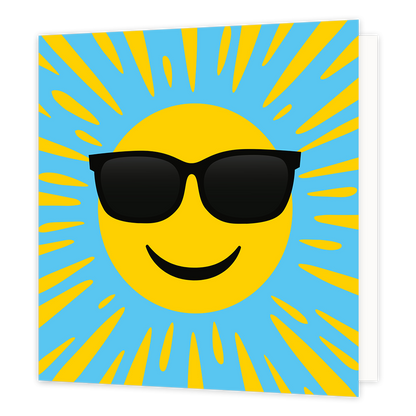 Zon - Formaat: Standaard - Vorm: Vierkant - Blanco kaart - Op deze wenskaart staat een smiley zon met een zonnebril op. - Snelwenskaart