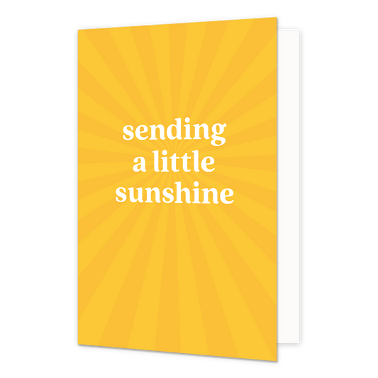 Sending a little sunshine - Formaat: Normaal - Vorm: Staand - Denken aan kaart - Op deze wenskaart staat de tekst: "Sending a little sunshine" op een gele achtergrond waar zonnestralen lijken te staan. - Snelwenskaart