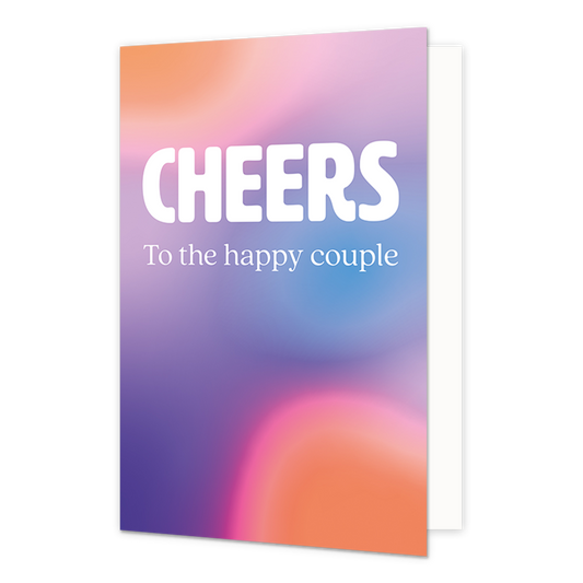 Cheers to the happy couple - Formaat: Normaal - Vorm: Staand - Huwelijkskaart - Op deze wenskaart staat de tekst: "Cheers to the happy couple" op een paars met blauw en oranje kleurige achtergrond. - Snelwenskaart