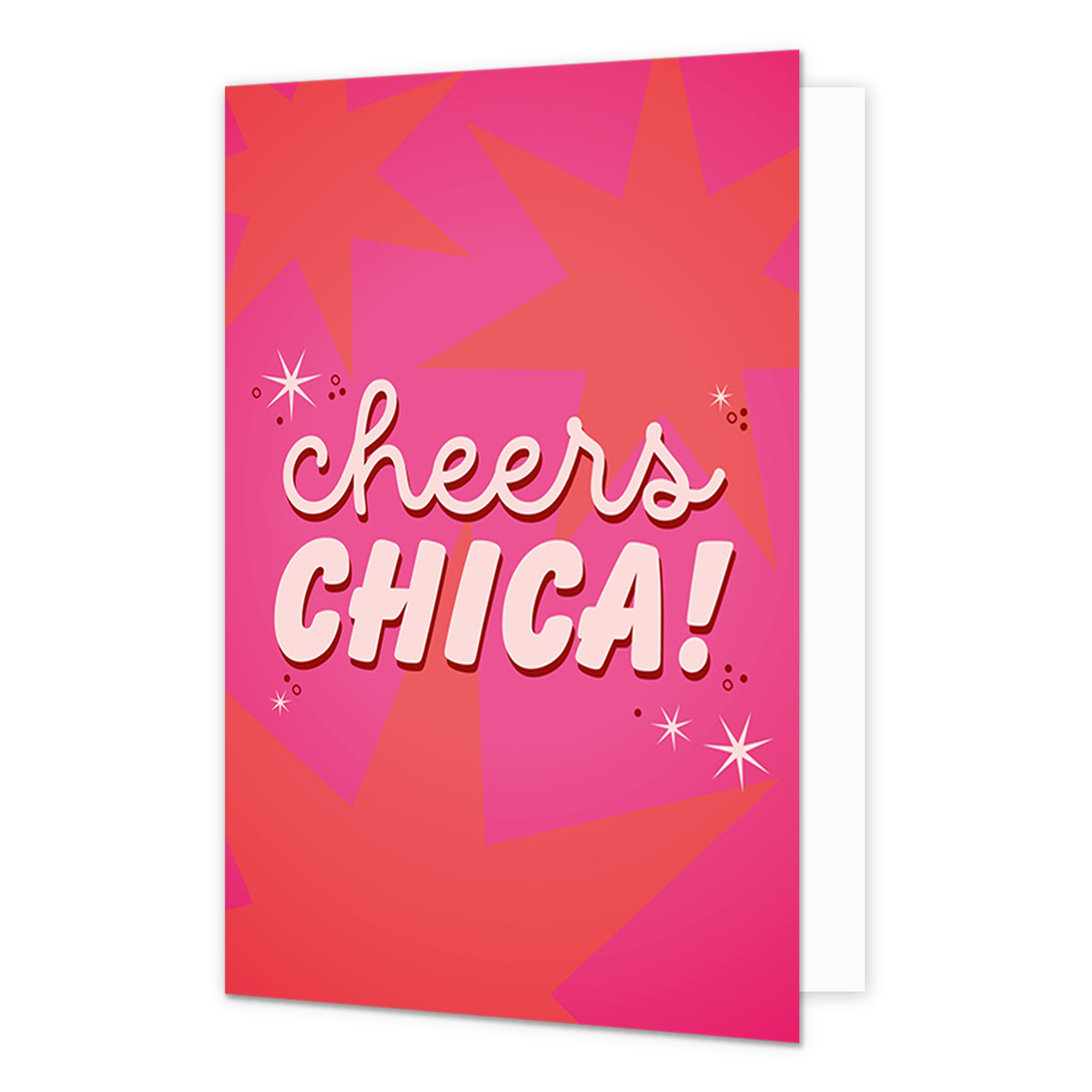 Cheers chica - Formaat: Normaal - Vorm: Staand - Proost kaart - Op deze wenskaart staan sterren met in het midden de tekst: "Cheers chica". - Snelwenskaart