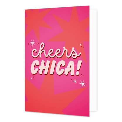 Cheers chica - Formaat: Normaal - Vorm: Staand - Proost kaart - Op deze wenskaart staan sterren met in het midden de tekst: "Cheers chica". - Snelwenskaart