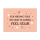 Postcard Een nieuwe plek - 10 stuks - Formaat: Standaard - Vorm: Liggend - Postcards - Op deze postcard staat de tekst: "Een nieuwe plek om thuis te komen veel geluk" omringt door kleine bloemen en hartjes. - Snelwenskaart
