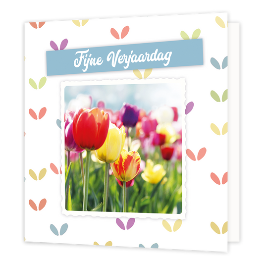 Fijne verjaardag - Formaat: Normaal - Vorm: Vierkant - Verjaardagskaart - Op deze wenskaart staan tulpen in diverse kleuren met de tekst: "Fijne verjaardag". - Snelwenskaart