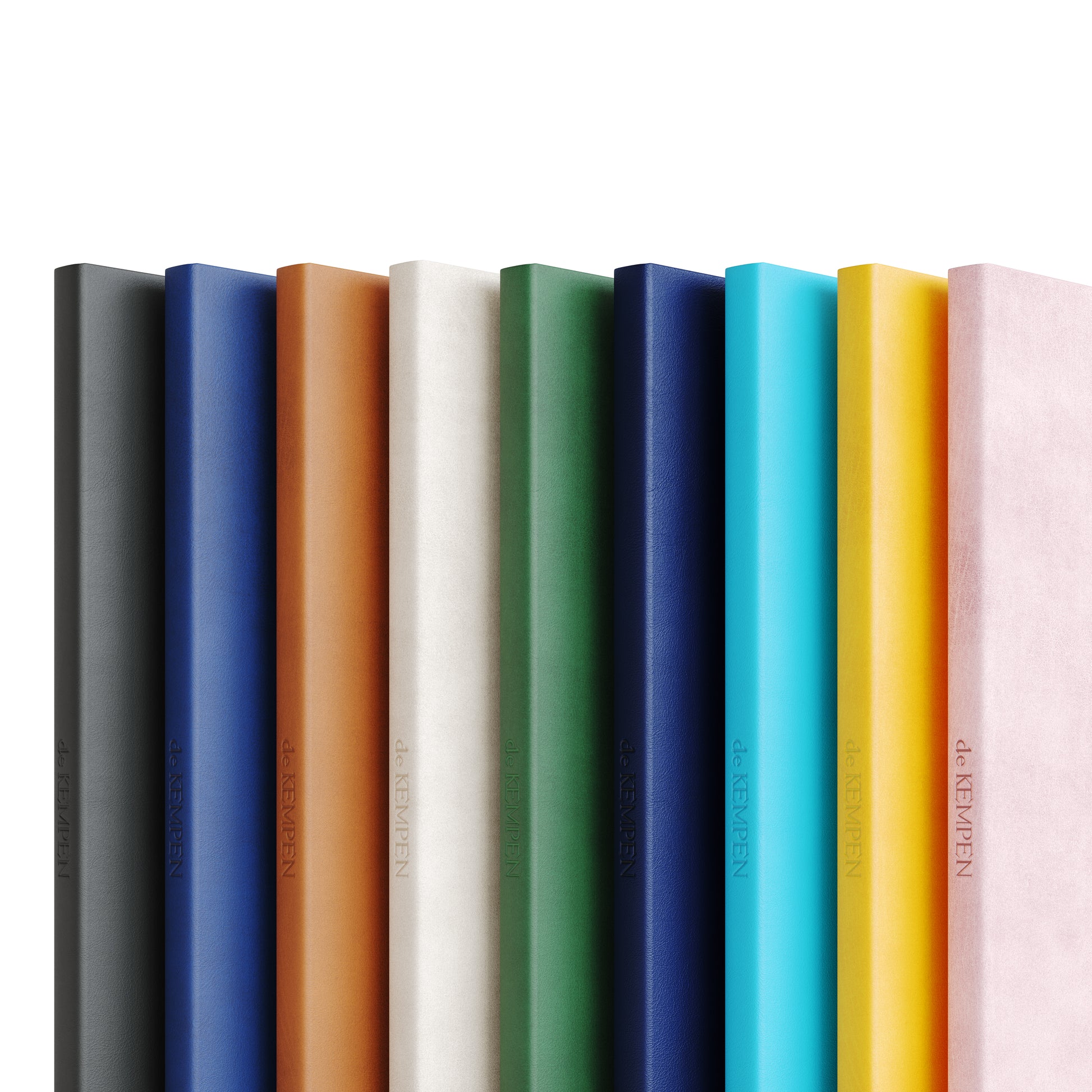 Op deze afbeelding staan diverse notitieboeken in verschillende kleuren