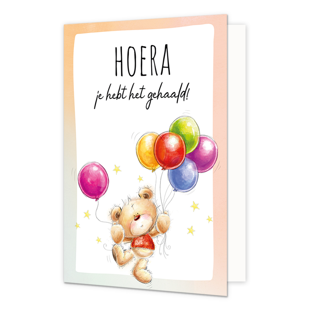 Hoera je hebt het gehaald! - Formaat: Normaal - Vorm: Staand - Geslaagd kaart - Op deze wenskaart staat een beertje die ballonnen vasthoudt met daarboven de tekst: "Hoera je hebt het gehaald!". - Snelwenskaart