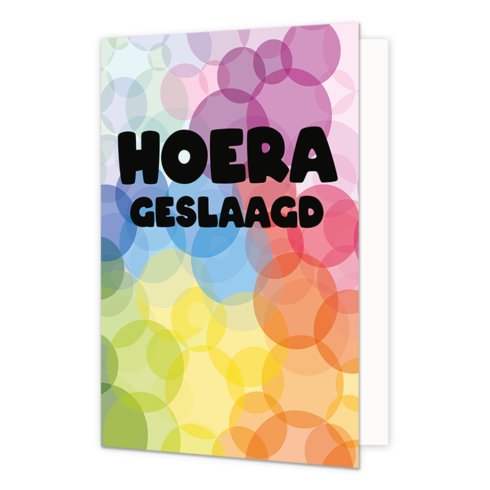 Hoera geslaagd - Formaat: Normaal - Vorm: Staand - Geslaagd kaart - Op deze wenskaart staan stippen in alle kleuren van de regenboog met de tekst: "Hoera geslaagd". - Snelwenskaart