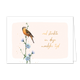 Veel sterkte in deze moeilijke tijd - Formaat: Standaard - Vorm: Liggend - Sterkte kaart - Op deze wenskaart staan een vogel die op een tak zit waar blauwe bloemen op zitten. Daarnaast staat de tekst: "Veel sterkte in deze moeilijke tijd". - Snelwenskaart