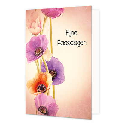 Fijne paasdagen - Formaat: Normaal - Vorm: Staand - Paaskaart - Op deze paaskaart staan bloemen in de kleuren roze, paars en oranje met de tekst: "Fijne paasdagen". - Snelwenskaart