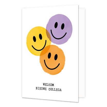 Welkom nieuwe collega - Formaat: Normaal - Vorm: Staand - Welkom kaart - Op deze wenskaart staan smileys in de kleuren paars, geel en oranje met daaronder de tekst: "Welkom nieuwe collega". - Snelwenskaart