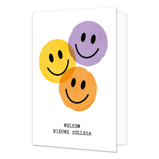 Welkom nieuwe collega - Formaat: Normaal - Vorm: Staand - Welkom kaart - Op deze wenskaart staan smileys in de kleuren paars, geel en oranje met daaronder de tekst: "Welkom nieuwe collega". - Snelwenskaart