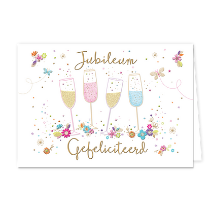 Jubileum gefeliciteerd - Formaat: Standaard - Vorm: Liggend - Jubileumkaart - Op deze wenskaart staan vier champagneglazen omringt door vlinders en bloemen. In de illustratie staat de tekst: "Jubileum gefeliciteerd". - Snelwenskaart