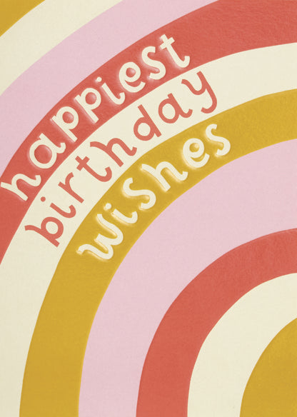 Op deze wenskaart staan lijnen in de kleuren roze, wit, groen en oranje met de tekst: "Happiest birthday wishes".