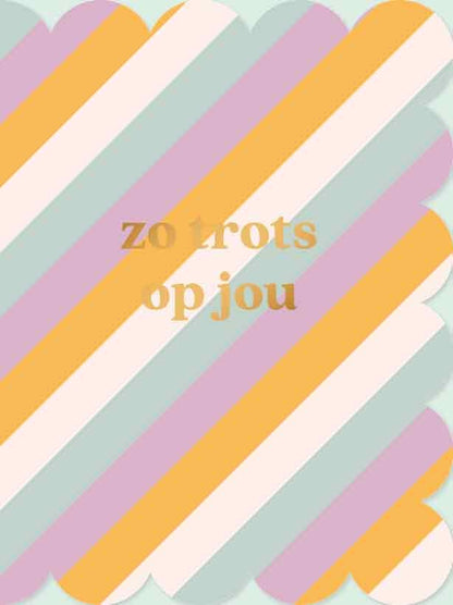 Op deze wenskaart staan lijnen in de kleuren paars, blauw, wit en geel, met in het midden de tekst: "Zo trots op jou".
