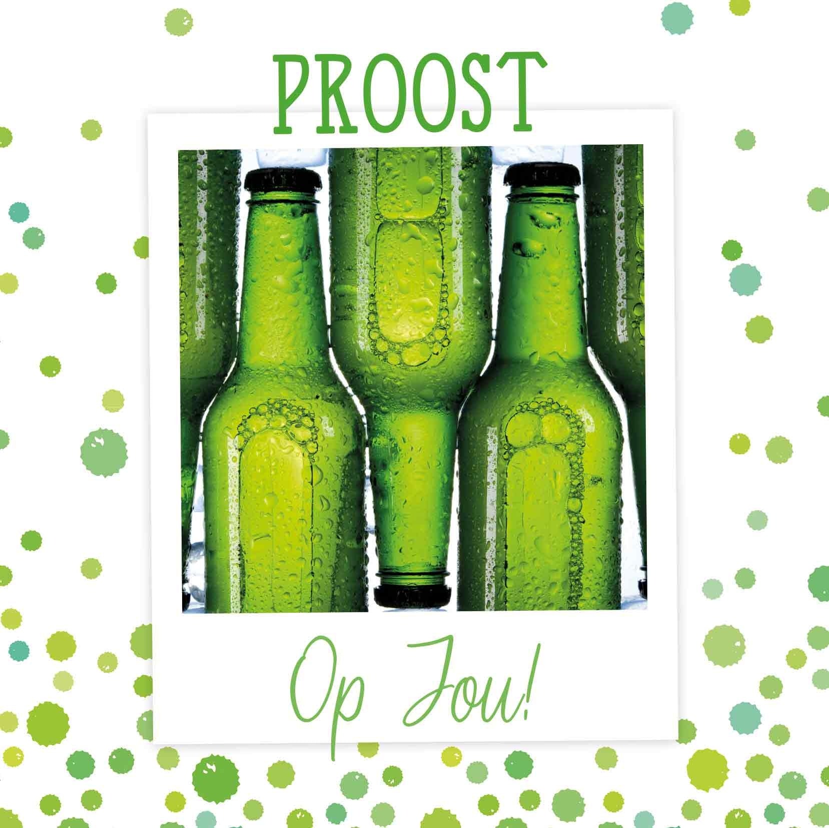 Op deze wenskaart staan bierflesjes met de tekst: "Proost op jou!".