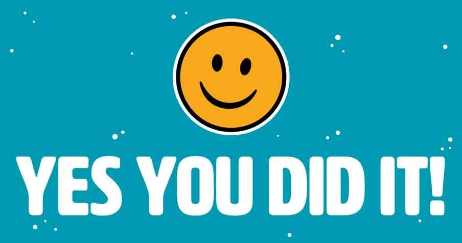 Op deze wenskaart staat een smiley met daaronder de tekst: "Yes you did it!".