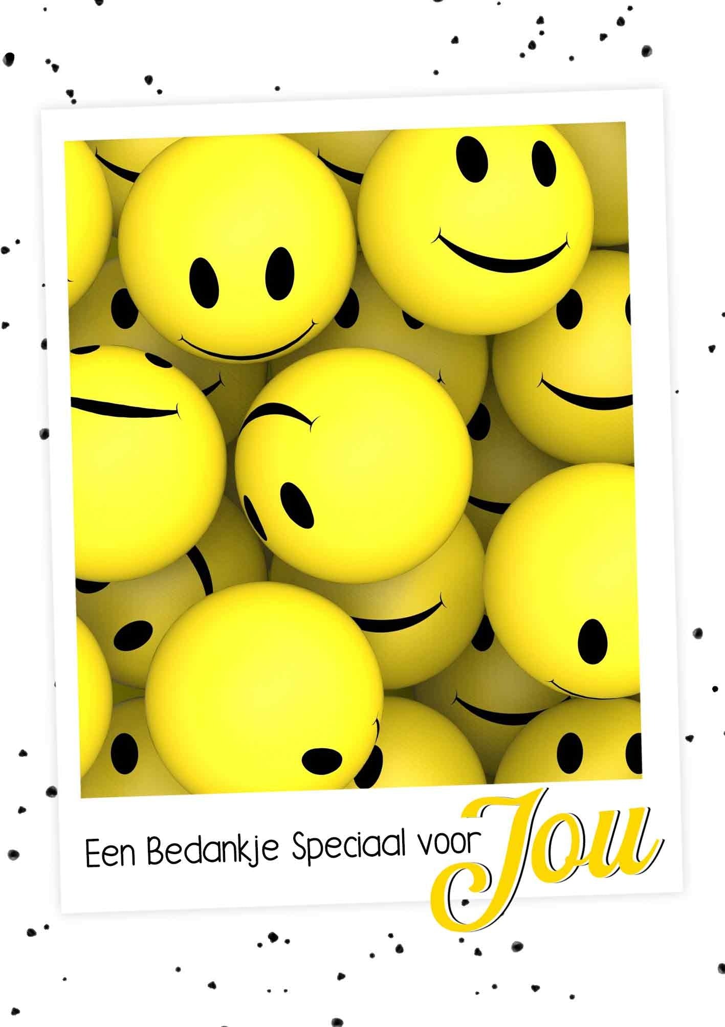 Op deze wenskaart staan smiley's met daaronder de tekst: "Een bedankje speciaal voor jou".