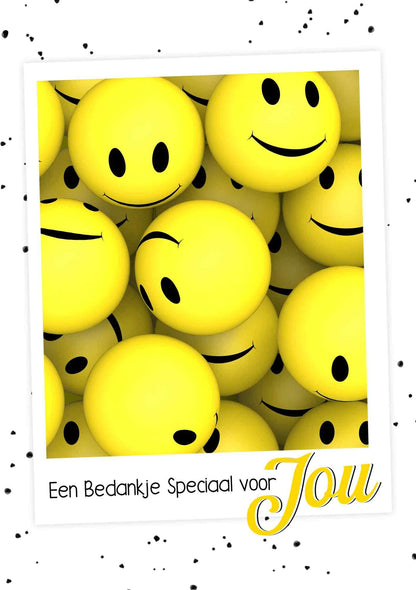 Op deze wenskaart staan smiley's met daaronder de tekst: "Een bedankje speciaal voor jou".