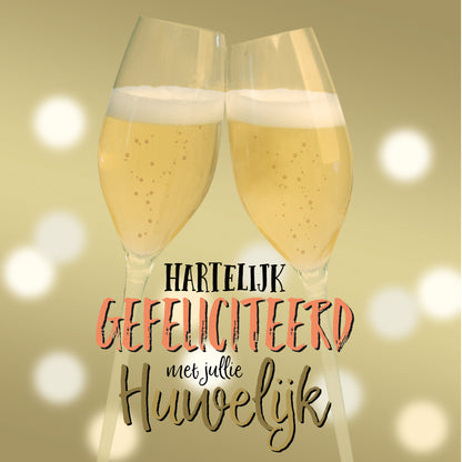Op deze wenskaart staan twee champagneglazen met de tekst: "Hartelijk gefeliciteerd met jullie huwelijk".